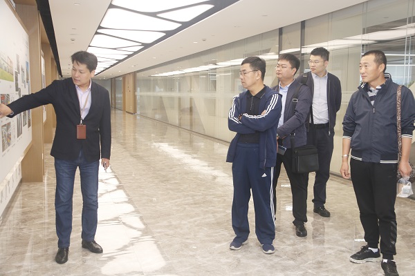 02参观MILAN米兰体育·（中国）官方网站
总部.JPG